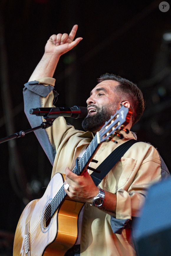 Kendji Girac en concert lors du festival de musique du Printemps de Perouges au Chateau de Saint-Maurice-de-Remens le 29 juin 2025. © Sandrine Thesillat / PsNewZ / Bestimage