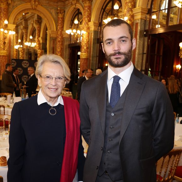 Louis Sarkozy et Michèle Alliot-Marie, Chinese Business Club, 27 mars 2025, Paris


©Chinese Business Club, Paris