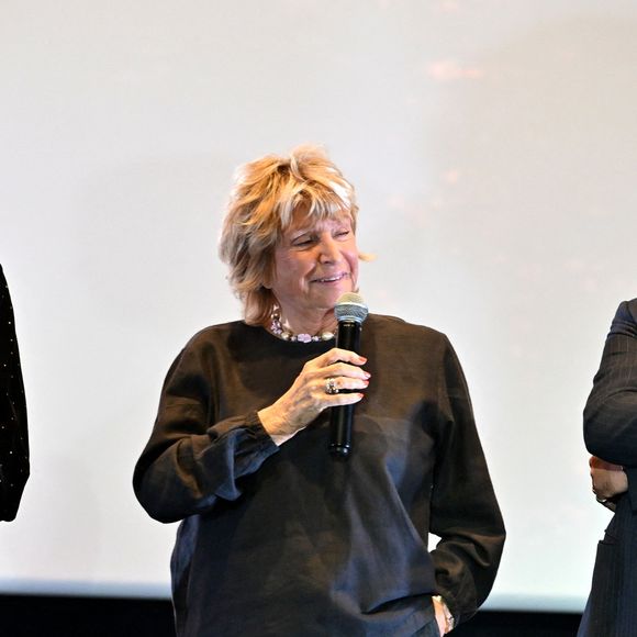 Bérénice Bejo, Danièle Thompson, la présidente d'honneur du Festival, et Daniel Auteuil, le président du jury, et Nathalie Levy, la maîtresse de cérémonie, lors de la soirée de clôture de la 8eme édition du Festival Cinéroman, au Pathé Gare du Sud, à Nice, le 3 octobre 2026  © Bruno Bebert - Dominique Jacovides /Bestimage