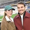 Une première photo ensemble depuis des mois : Iris Mittenaere et Antoine Dupont prennent la pose au Stade de France