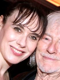 Hugues Aufray a rénové une vieille bâtisse inhabitée depuis 1944 avec Murielle : "C'était une forêt vierge lorsque je suis arrivé"