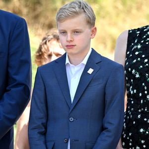 Le prince Albert II de Monaco, la princesse Charlène de Monaco, le prince Jacques de Monaco, marquis des Baux et la princesse Gabriella de Monaco lors de leur visite officielle aux Baux-de-Provence, France, le 5 septembre 2026. © Bruno Bebert/Bestimage