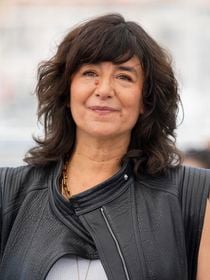 Romane Bohringer qualifiée de "mémère" : elle ne s'attendait pas à toutes ces remarques sur son physique