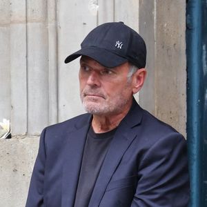 Thierry Ardisson était une légende vivante de la télévision française

Laurent Baffie - Sorties des obsèques de Thierry Ardisson en l’église Saint-Roch de Paris, France © Clovis-Jacovides/Bestimage