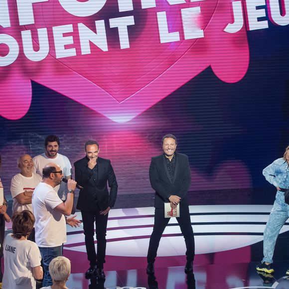 Exclusif - Nikos Aliagas, Arthur (Jacques Essebag), Omar Sy, Franck Dubosc, Malik Bentalha, Camille Lellouche, Issa Doumbia, Vitaa, Élie Semoun, Mimie Mathy, Amel Bent, Claudio Capéo, Gérard Jugnot, Zazie, Patrick Fiori, Laure Pester (Lorie), Liane Foly, Slimane, Jenifer Bartoli, Kad Merad, Patrick Bruel, Philippe Lacheau, Christophe Willem - Enregistrement de l'émission "Les enfoirés jouent le jeu", qui sera diffusée le 30 novembre en prime time sur TF1. Le 18 novembre 2019
© Cyril Moreau / Bestimage
