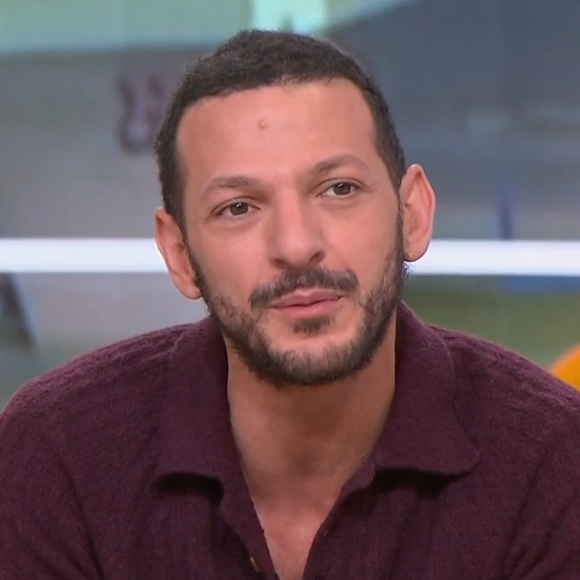 Vincent Dedienne invité de Flavie Flament et Julien Arnaud dans "Télématin" sur France 2.