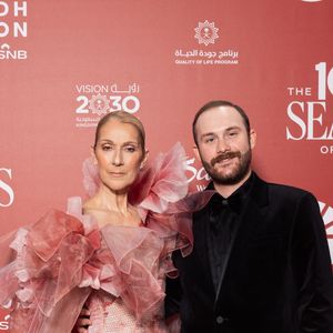 Céline Dion avec ses fils pour rencontrer une superstar

Celine Dion et son fils René-Charles Angélil au photocall du défilé anniversaire Elie Saab "1001 Seasons of Elie Saab" à l'espace "The Venue" à Riyad, Arabie saoudite. © Tiziano Da Silva / Bestimage