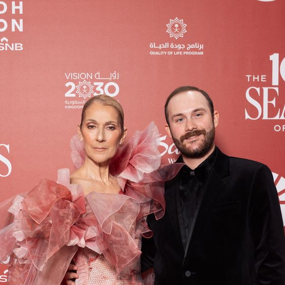 Céline Dion avec ses fils pour rencontrer une superstar

Celine Dion et son fils René-Charles Angélil au photocall du défilé anniversaire Elie Saab "1001 Seasons of Elie Saab" à l'espace "The Venue" à Riyad, Arabie saoudite. © Tiziano Da Silva / Bestimage