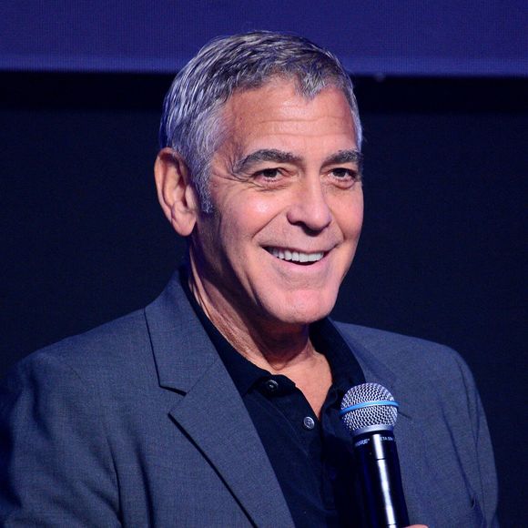 George Clooney a révélé sur France Inter qu’il prend très souvent le train en France.

George Clooney fait une apparition remarquée à Igrzyska Wolnosci, les Jeux de la liberté, un festival d'idées majeur en Europe centrale et orientale, à Lodz, en Pologne. Photo par Splash News/ABACAPRESS.COM