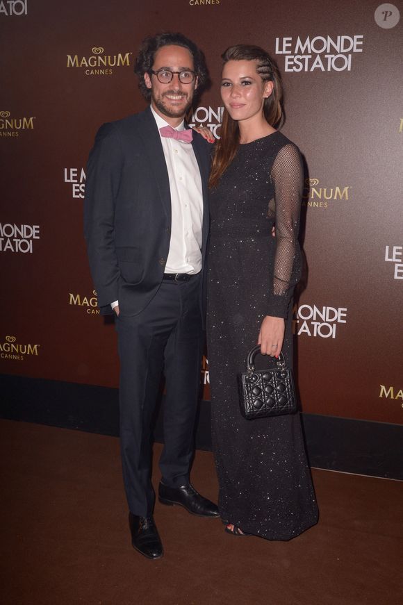 Thomas Hollande et Emilie Broussouloux assistant à une fête à la plage Magnum avant le 71e Festival de Cannes à Cannes, France, le 12 mai 2018. Photo de Julien Reynaud/APS-Medias/ABACAPRESS.COM