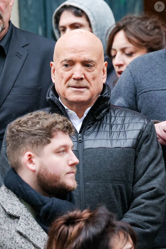 Louis Bodin - Sortie des obsèques de Catherine Laborde en l’église Saint-Roch à Paris, le 6 février 2025. Décédée le 28 janvier 2025 à l'âge de 73 ans, l'ancienne présentatrice météo de TF1 (1988 - 2017) était atteinte de la maladie neurodégénérative à corps de Lewy. 
© Jacovides - Moreau / Bestimage