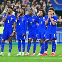 Une star de l'équipe de France bien entourée pendant ses vacances, cette photo fait beaucoup parler !