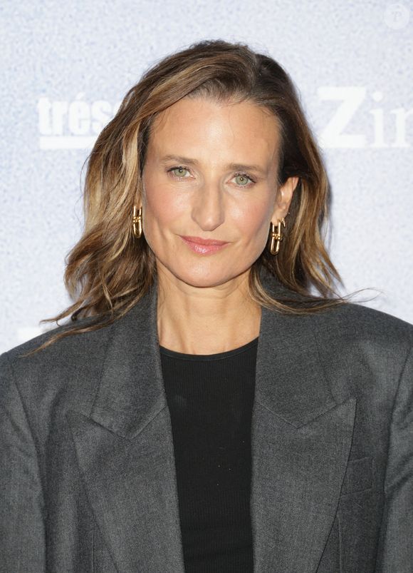 Elle y incarne un personnage qui résonne avec sa propre vie de maman de 15 et 10 ans.

Camille Cottin - Avant-première du film "Rembrandt" au Cinéma Pathé Wepler à Paris le 22 septembre 2025. © Coadic Guirec/Bestimage