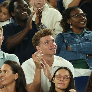 Léon Marchand part vivre à des milliers de kilomètres de la France

Léon Marchand en tribunes (loge Vuitton) lors de la finale femme "Madison Keys - Aryna Sabalenka" du tournoi de tennis d'Open 2025 de Melbourne en Australie.
© Nicolas Luttiau/Bestimage