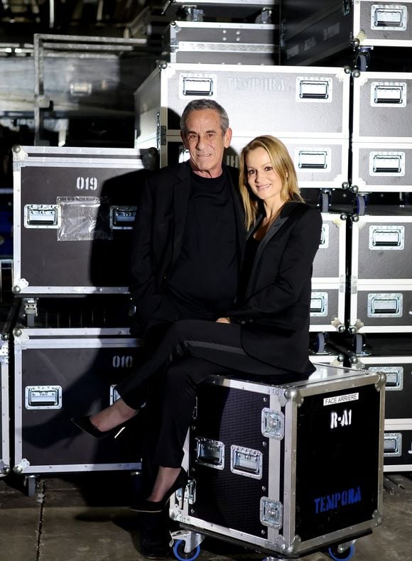 Fusionnels, les amoureux ont vécu une histoire de plus 16 ans. Exclusif - Thierry Ardisson et sa femme Audrey Crespo-Mara - Vernissage de l'exposition "Johnny Hallyday, l'exposition" au Palais des Expositions à Paris. Le 21 décembre 2023 © Dominique Jacovides / Bestimage