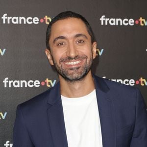 Jimmy Mohamed est un médecin célèbre pour ses nombreux conseils de santé.

Jimmy Mohamed au photocall de la conférence de presse de rentrée de France Télévisions à Paris, France. © Coadic Guirec/Bestimage