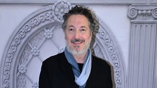 Guillaume Gallienne présent pour une soirée d’exception au Peninsula après avoir salué la mémoire d'un membre de sa famille