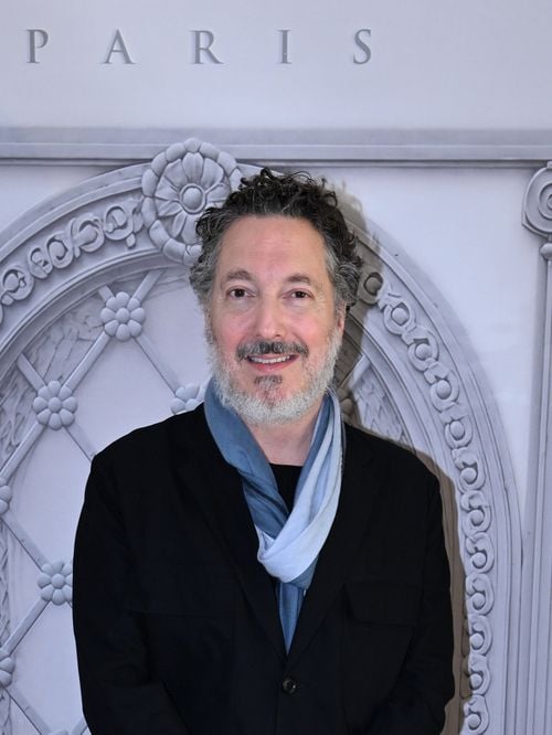 Guillaume Gallienne présent pour une soirée d’exception au Peninsula après avoir salué la mémoire d'un membre de sa famille