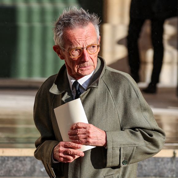 "On a fait sept films ensemble et Michel est resté jusqu’au bout un homme très secret", a-t-il souligné. 

Patrice Leconte - Sortie des Obsèques de Michel Blanc en l'église Saint-Eustache à Paris, le 10 octobre 2024. 
© Moreau / Jacovides / Bestimage