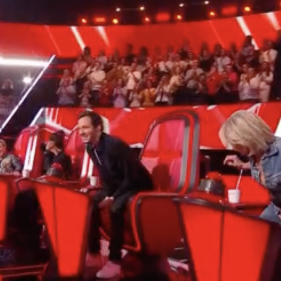 Malheureusement, aucun coach ne s'est retourné.

The Voice TF1, 1er février 2025