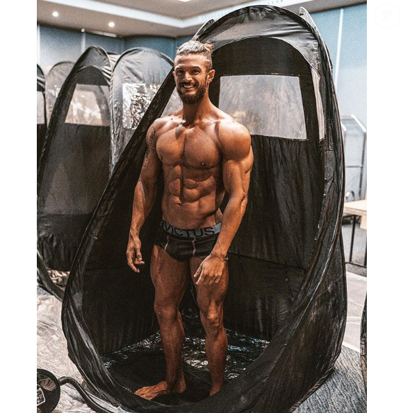 Anthony de "Koh-Lanta", en slip, dévoile ses muscles sur Instagram, le 2 mai 2019