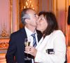 L'occasion pour "Purepeople" de revenir sur les relations internes entre les Kretz, et notamment entre ceux des membres qui sont en couple et qui travaillent ensemble en parallèle.

Exclusif - La famille Kretz : "L'Agence" sur TMC : Olivier et Sandrine Kretz - Soirée de gala des 50 ans de la Fondation Claude Pompidou à l'Hôtel Marcel Dassault à Paris le 12 avril 2022.
Rachid Bellak / LMS / Bestimage