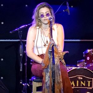 Paris Jackson en concert avec son compagnon G. Glenn à The Mint à Los Angeles, le 30 mars 2019. © Backgrid USA / Bestimage