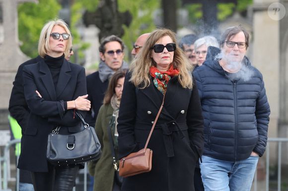 Sylvie Tellier, Valérie Trierweiler, le professeur François Rollin - Obsèques d'Isabelle Mergault à la Coupole du Père-Lachaise à Paris le 30 mars 2026. © Cyril Moreau - Dominique Jacovides / Bestimage