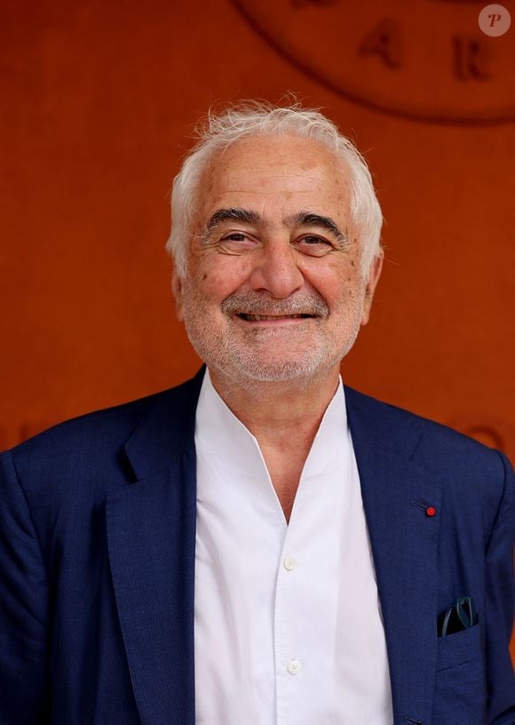 Guy Savoy - Les célébrités au photocall du village lors des Internationaux de France de Tennis de Roland Garros 2026. Paris, le 31 mai 2026. © Jacovides / Bestimage