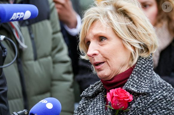 Evelyne Dhéliat - Sortie des obsèques de Catherine Laborde en l’église Saint-Roch à Paris, le 6 février 2025. Décédée le 28 janvier 2025 à l'âge de 73 ans, l'ancienne présentatrice météo de TF1 (1988 - 2017) était atteinte de la maladie neurodégénérative à corps de Lewy. 
© Jacovides - Moreau / Bestimage
