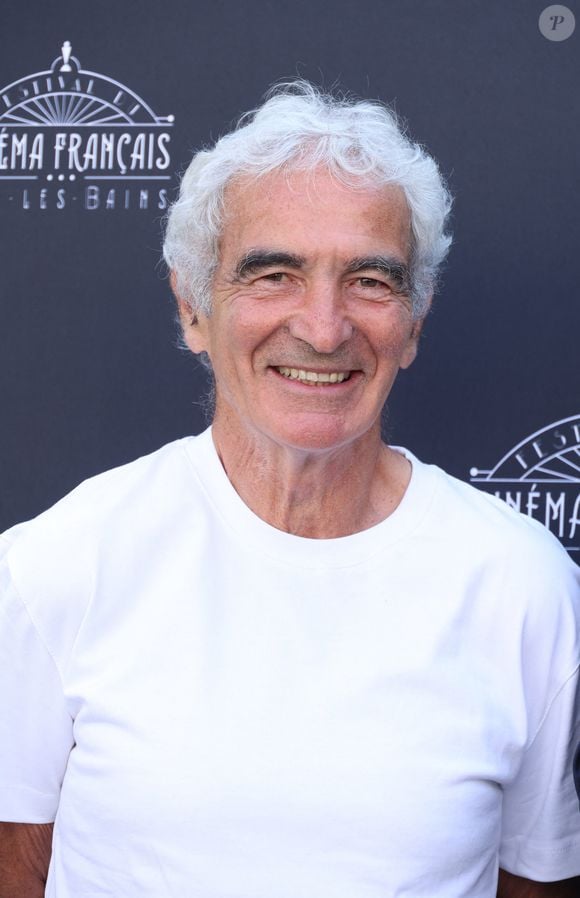 Raymond Domenech - Photocall lors de la 3ème édition du Festival du Cinéma Français et de la Gastronomie d'Aix-les-Bains. Le 6 juin 2024
© Denis Guignebourg / Bestimage