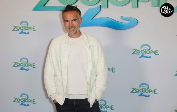 Maxime Chattam à la première de Zootopie 2 au Grand Rex à Paris le 22 novembre 2025. © Christophe Aubert via Bestimage