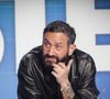 Ce jeudi 3 avril, ce dernier a tout de même surpris ses collaborateurs en arrivant avec un pansement dépassant légèrement de son col.
Exclusif - Cyril Hanouna - Plateau de la dernière émission "TPMP" présentée par C.Hanouna à Paris le 26 mars 2025. Cyril Hanouna va désormais entamer une diète cathodique avant d'arriver chez M6 et reste en attendant sur Europe 1. © Jack Tribeca / Bestimage