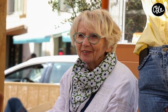 Avec ses petits-enfants, Mercotte reste peu tactile et certains l’ont même surnommée « Mamie féroce » en raison de ses règles strictes à table.

Mercotte (Jacqueline Mercorelli), maîtresse de cérémonie - Les Chefs à Saint-Tropez fêtent les producteurs 2026 avec un concours de Pâtisserie" La Tropézienne" sur la place des Lices à Saint-Tropez, le 2 mai 2026. © Jean-Marc Lhomer / Bestimage