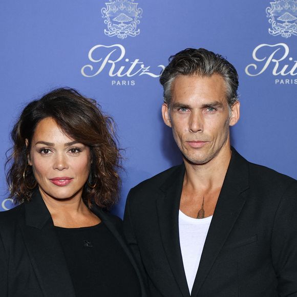 "Je crois bien que c’est la dernière fois que je rends, de mon plein gré, une histoire d’amour publique."

Lola Dewaere et son compagnon Gianni Giardinelli - Photocall des 125 ans du Ritz à Paris Le 14 septembre 2023
© Rachid Bellak/ Bestimage