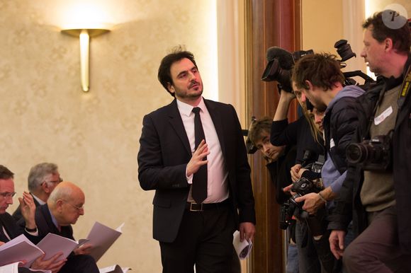 Puis, c'est une image de son compagnon Harold Hauzy qui s'est affiché. Elle a tout de suite déclaré un tendre "merci". Thierry Ardisson - également invité - a alors coupé 

Harold Hauzy, conseiller en communication de Manuel Valls - Manuel Valls, candidat à la primaire des socialistes pour les élections présidentielles, présente les grandes orientations de son projet lors d'une conférence à la Maison de la Chimie à Paris, le 3 janvier 2017. © Cyril Moreau/Bestimage