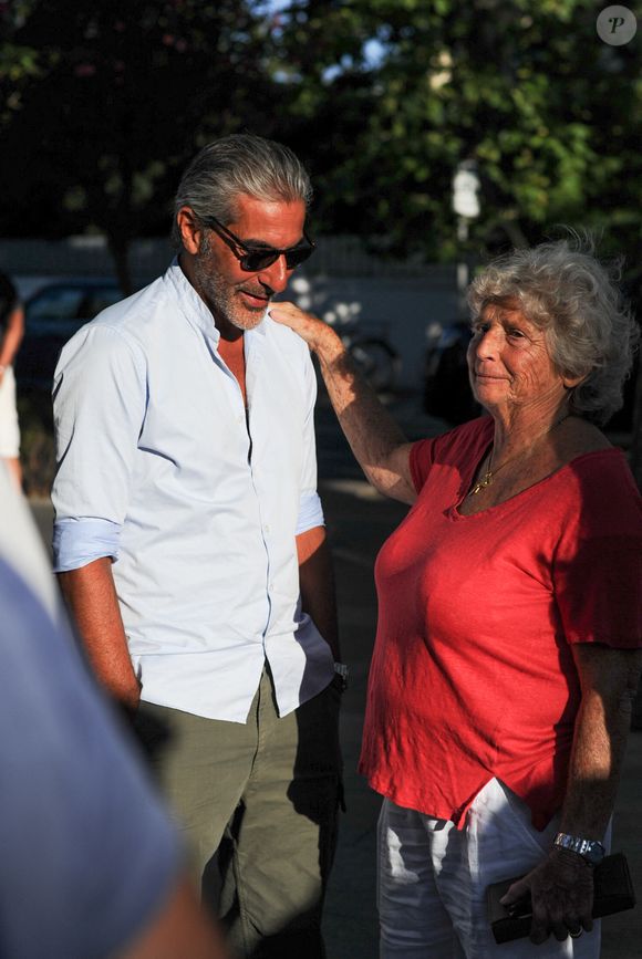 Exclusif - Ary Abittan, Jacqueline Franjou - Personnalités à l'exposition photographique de Paris Match "Eddie Barclay — Saint-Tropez, le sens de la fête !" place Blanqui à Saint-Tropez le 11 juillet 2025.

© Eternity / Bestimage