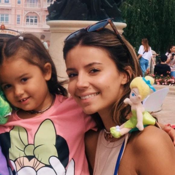 Alizée en famille à Disneyland Paris. Le 5 juillet 2023.