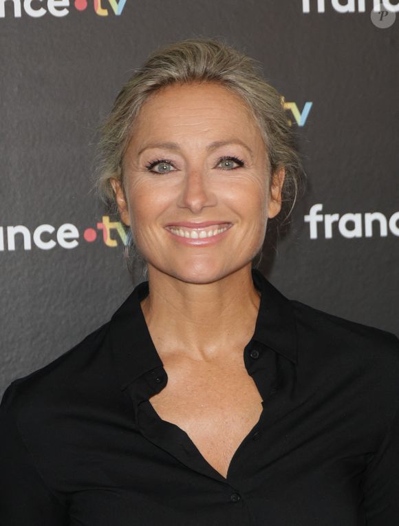 Anne-Sophie Lapix au photocall de la conférence de presse de rentrée de France Télévisions à Paris, France, le 4 septembre 2024. © Coadic Guirec/Bestimage