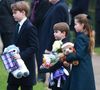 En effet, le couple princier est à Norfolk avec les princes Georges, Louis et la princesse Charlotte.
Prince Louis, Princesse Charlotte, Prince George - La famille royale britannique se rend à la messe de Noël à Sandringham le 25 décembre 2024.
©Julien Burton / Bestimage