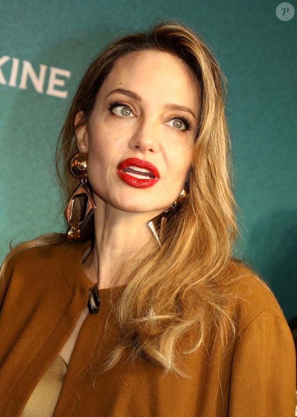 Angelina Jolie à New York  Backgrid USA / Bestimage