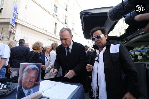 Julien Lepers - Sorties des obsèques de Philippe Bouvard en l'église Notre-Dame de Bon Voyage à Cannes le 31 août 2026.
© Franz Chavaroche-Denis Guignebourg / Bestimage