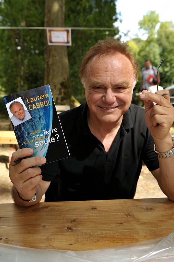 Laurent Cabrol au 13ème 'Foret Des Livres' à Chanceaux-Pres-Loches, France le 31 août 2008. Photo by Giancarlo Gorassini/ABACAPRESS.COM
