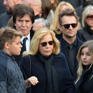 Cameron Smet, Sylvie Vartan, sa fille Darina Scotti, David Hallyday - Sorties de l'église de la Madeleine après les obsèques de Johnny Hallyday à Paris le 9 décembre 2017.
© Veeren / Bestimage