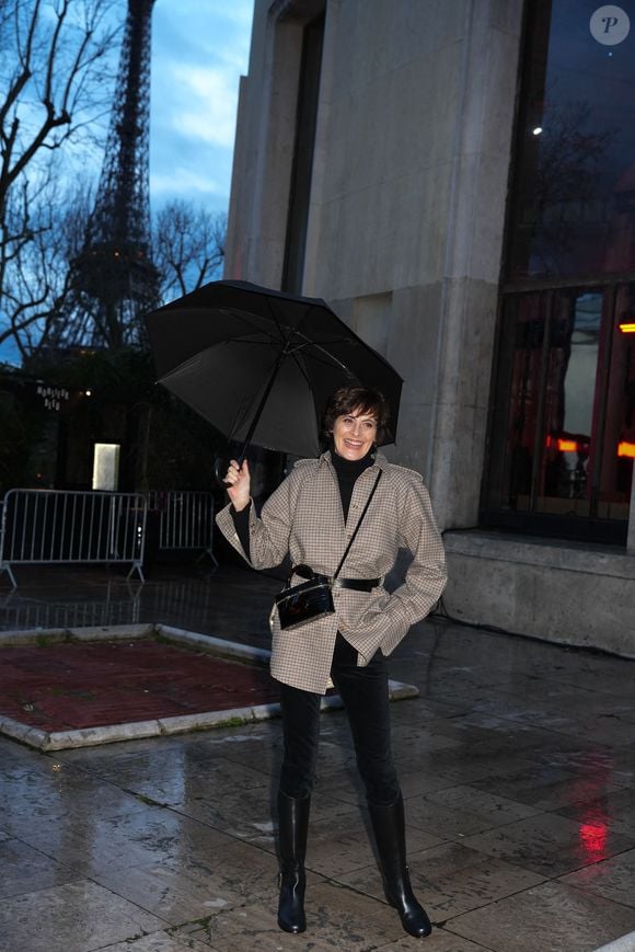 Ines de la Fressange - Arrivées au défilé Patou Mode Masculine prêt-à-porter Automne/Hiver 2025-2026 lors de la fashion week à Paris le 26 janvier 2025. © Lucia Sabatelli / Bestimage