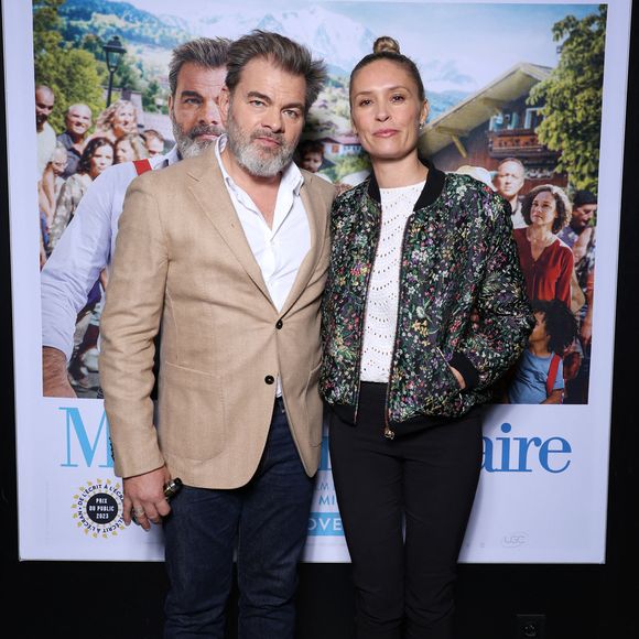 “J’avais fait un parcours avec des petits mots qui emmenaient d’un endroit à l’autre jusqu’à une bague qui était cachée”, explique Clovis Cornillac

Clovis Cornillac et sa femme Lilou Fogli lors de l'avant-première du film "Monsieur le maire" au cinéma UGC Danton à Paris le 17 octobre 2023. © Denis Guignebourg / Bestimage