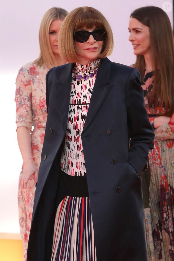 La pression était d'ailleurs maximale pour le casting, car la papesse de la mode Anna Wintour était présente pour valider ce second opus très attendu.

Arrivée des célébrités à la première mondiale de "Le diable s'habille en Prada 2" au Lincoln Center à New York.

©BestImage