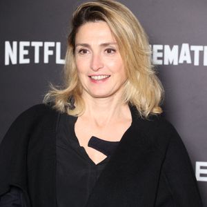 Julie Gayet assiste à la première de The Substance à la Cinémathèque, le 05 novembre 2024 à Paris, France. Photo by Jerome Dominé/ABACAPRESS.COM