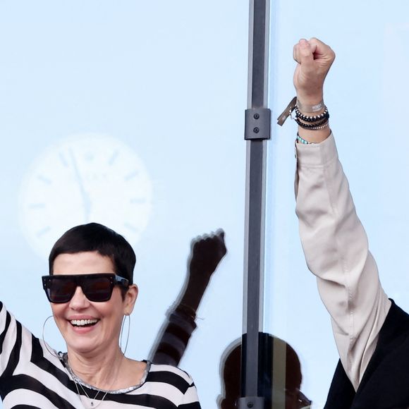 Cristina Cordula et son mari Frédéric Cassin dans les tribunes lors des Internationaux de France de Tennis de Roland Garros 2025. Paris, le 1er Juin 2025. © Dominique Jacovides/Bestimage