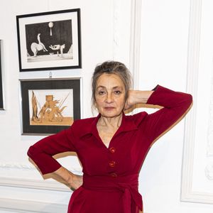 Sur son compte Instagram, Catherine Ringer a annoncé le report de sa lecture musicale prévue ce samedi à la Maison de la Poésie.

Exclusif - Catherine Ringer - Vente des oeuvres de l'artiste Sam Ringer, père de la chanteuse Catherine Ringer, à Paris chez Bonhams Cornette de Saint-Cyr. © Pierre Perusseau / Bestimage